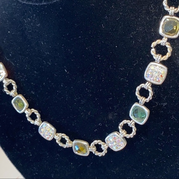 Jewelry Set Rhinestones Topaz SilverTone Necklace/Earrings Contemporary - Picture 5 of 8